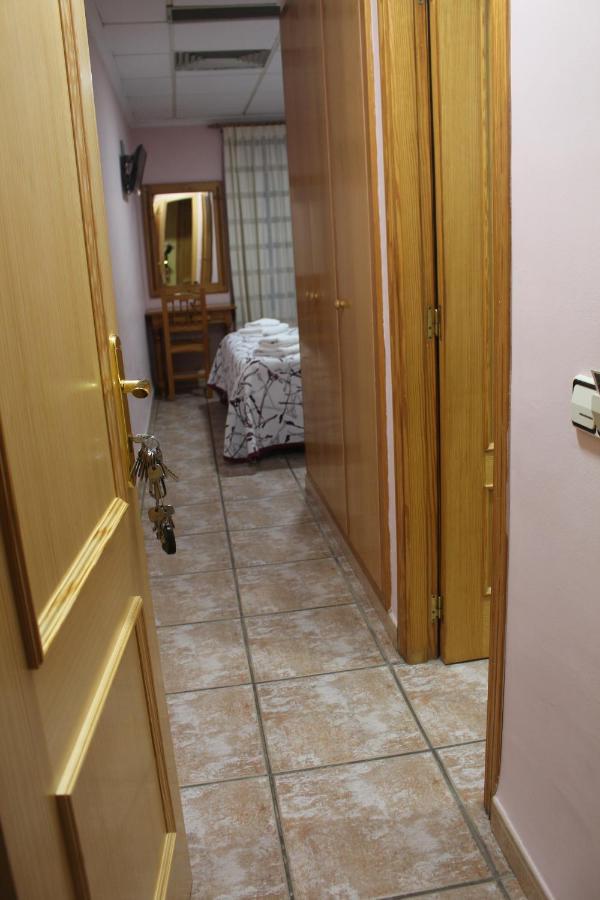 La Posa Pansiyon Villar del Arzobispo Dış mekan fotoğraf