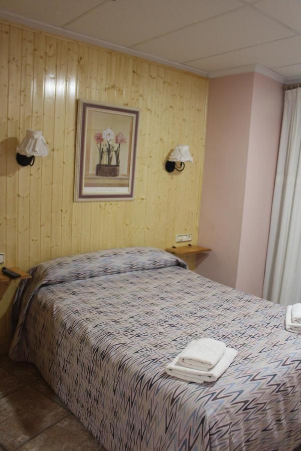 La Posa Pansiyon Villar del Arzobispo Dış mekan fotoğraf