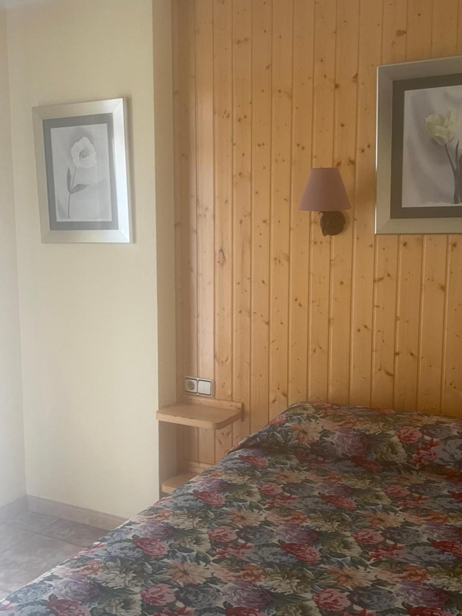 La Posa Pansiyon Villar del Arzobispo Dış mekan fotoğraf