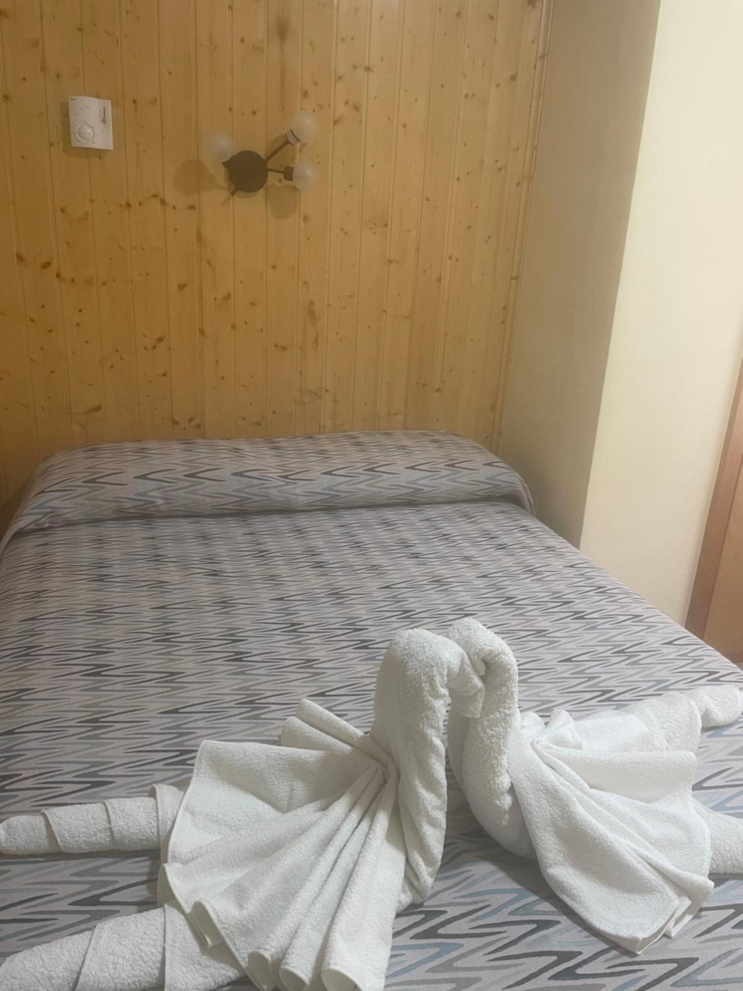 La Posa Pansiyon Villar del Arzobispo Dış mekan fotoğraf